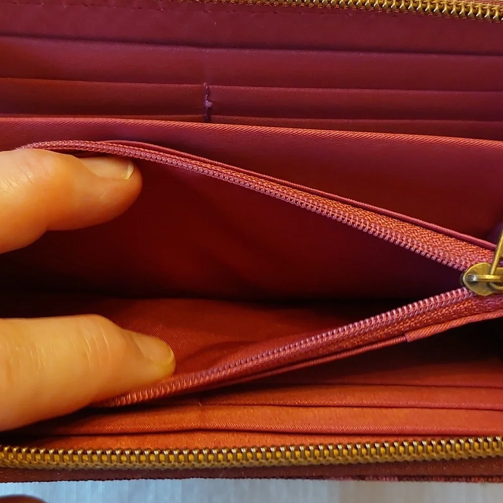 Travelon RFID Blocking Wallet Wristlet Burgundy NEW - Picture 7 of 14